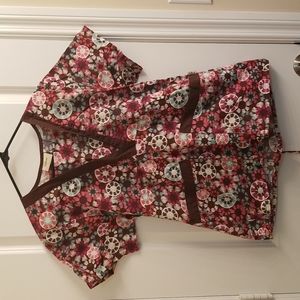 Lk New Tafford Scrub Top. Small